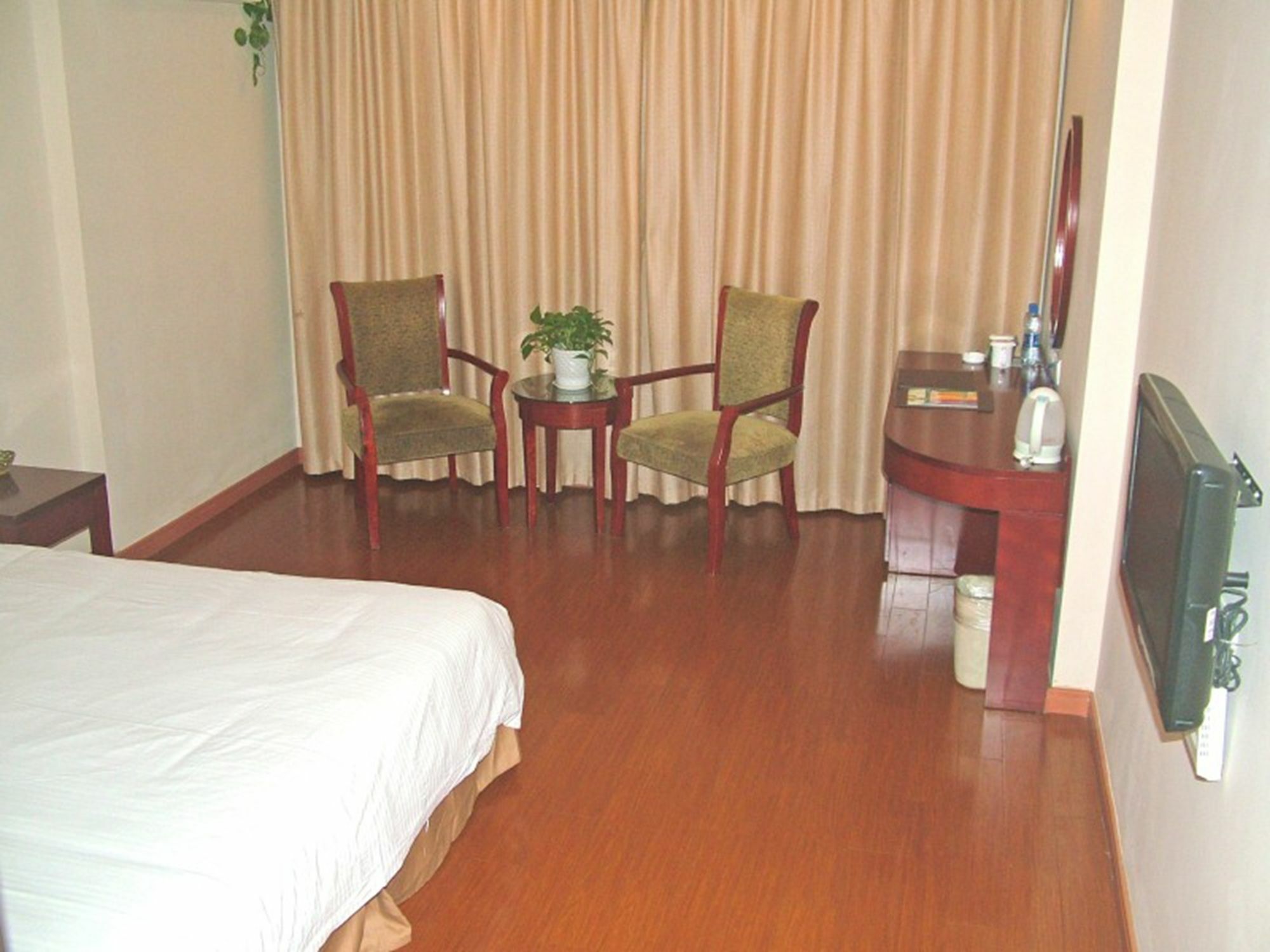 Greentree Inn Jiangsu Huaian West Huaihai Road Business Hotel Хуай'ань Екстер'єр фото